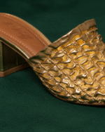 Sandalia salto bloco ( 5 cm/s ) - Dourada - Imagem 3